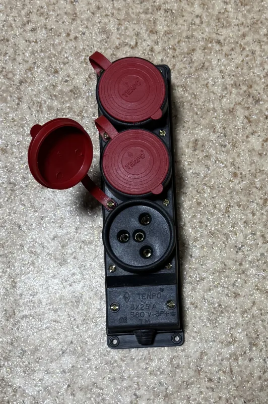 Колодка каучуковая 380V 3*25 A "TENPO"